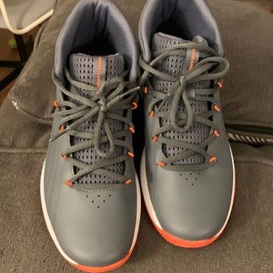 Under armor shoes